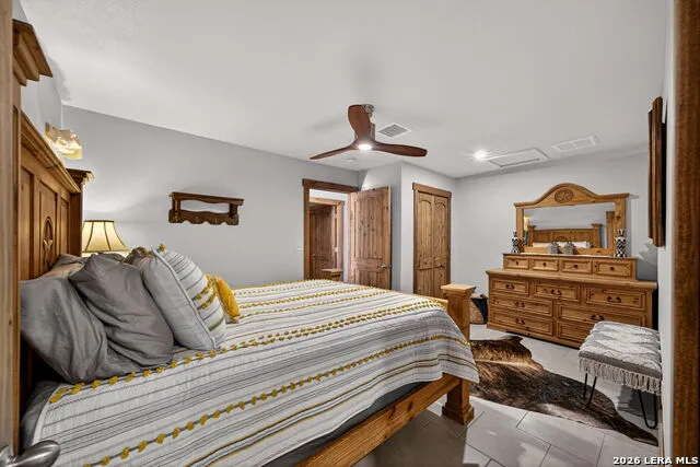 704 GOLDEN BEACH DR Buchanan Dam, TX 78609