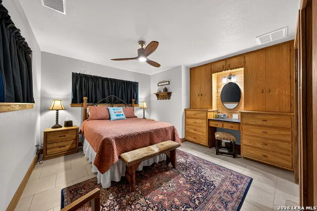 704 GOLDEN BEACH DR Buchanan Dam, TX 78609