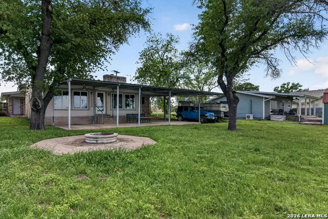704 GOLDEN BEACH DR Buchanan Dam, TX 78609