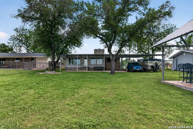 704 GOLDEN BEACH DR Buchanan Dam, TX 78609