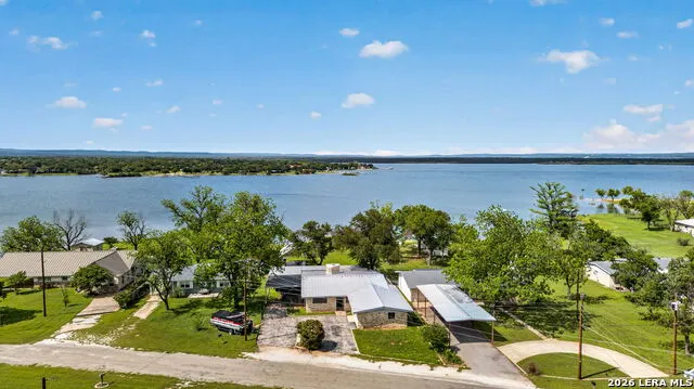 704 GOLDEN BEACH DR Buchanan Dam, TX 78609