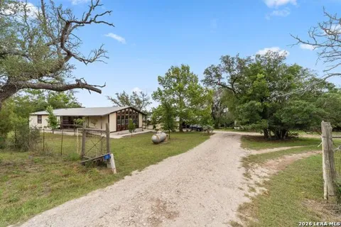 305 E Silver Hills Rd.