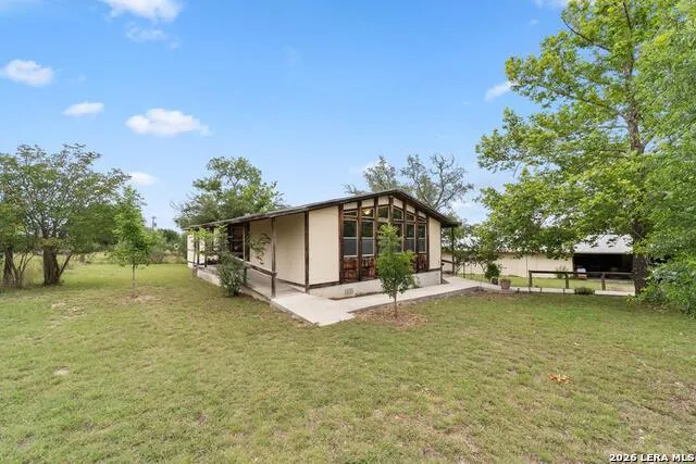 305 E Silver Hills Rd. Kerrville, TX 78028