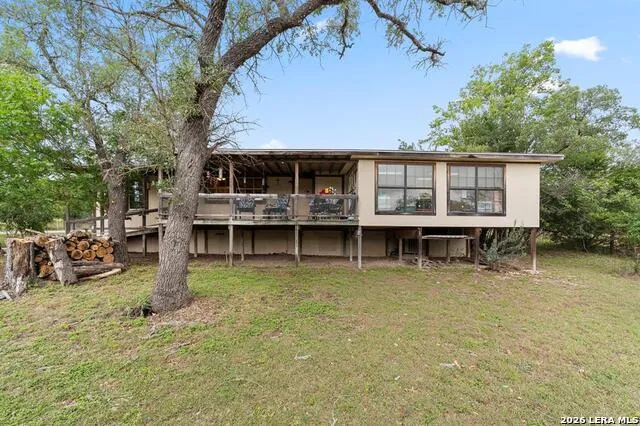 305 E Silver Hills Rd. Kerrville, TX 78028