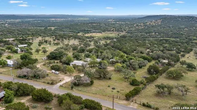 305 E Silver Hills Rd. Kerrville, TX 78028