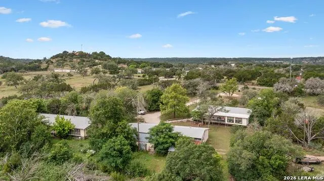 305 E Silver Hills Rd. Kerrville, TX 78028