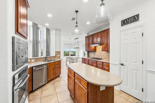 13126 Spring Run Helotes, TX 78023