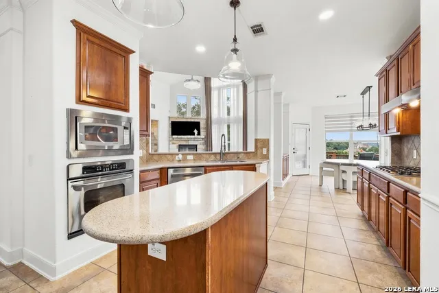 13126 Spring Run Helotes, TX 78023