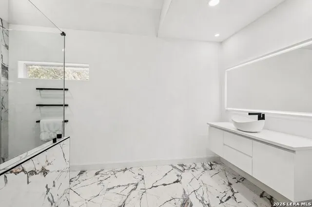 13126 Spring Run Helotes, TX 78023