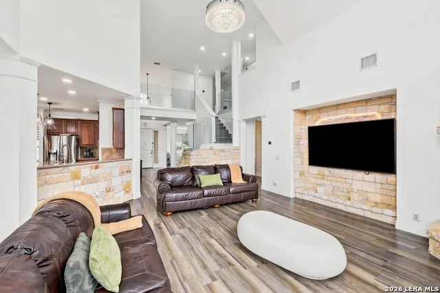 13126 Spring Run Helotes, TX 78023