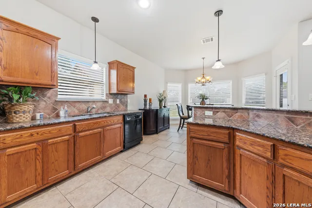 1211 MOSSY HOLLOW Spring Branch, TX 78070