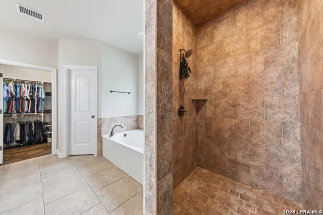 1211 MOSSY HOLLOW Spring Branch, TX 78070