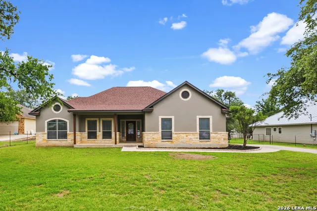1211 MOSSY HOLLOW Spring Branch, TX 78070