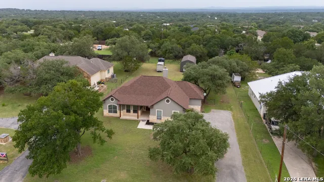 1211 MOSSY HOLLOW Spring Branch, TX 78070
