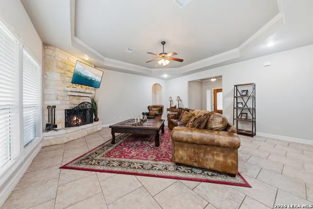 1211 MOSSY HOLLOW Spring Branch, TX 78070