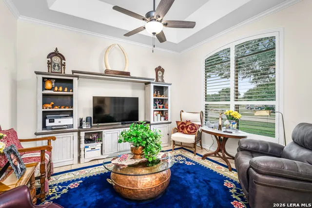 130 ROCK DOVE LN McQueeney, TX 78123