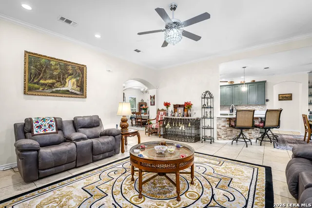 130 ROCK DOVE LN McQueeney, TX 78123