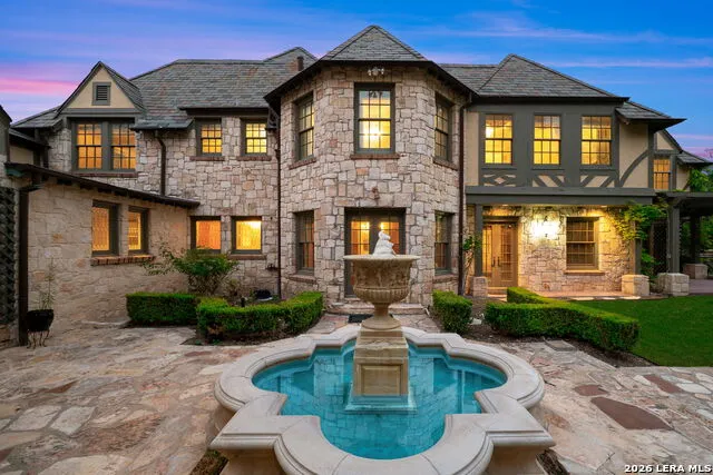 604 E Olmos Olmos Park, TX 78212