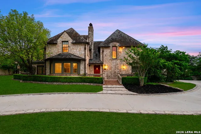 604 E Olmos Olmos Park, TX 78212