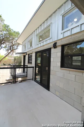 242 WHITE BASS DR Lakehills, TX 78063