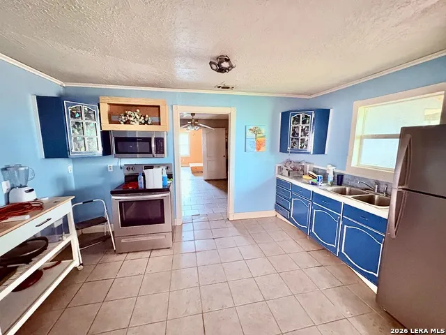 3233 Yucca Loop Eagle Pass, TX 78852