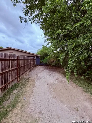 3233 Yucca Loop Eagle Pass, TX 78852