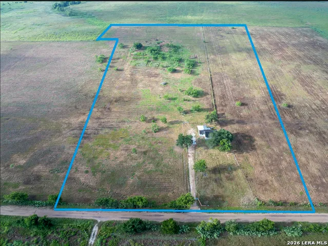 624 Berger Road Schulenburg, TX 78945