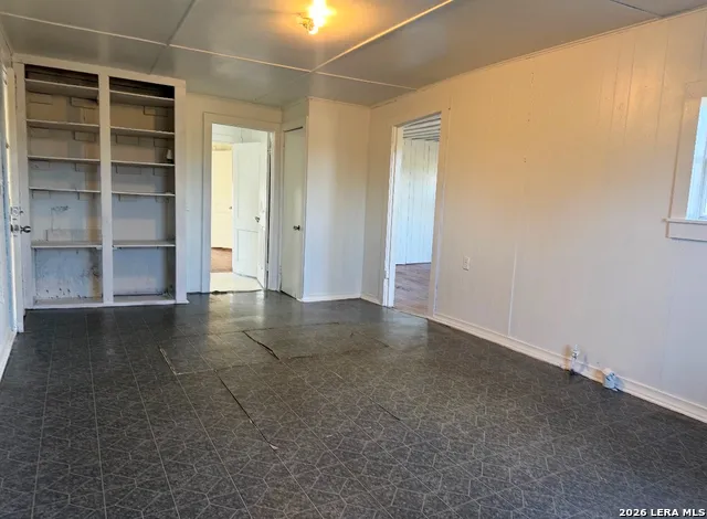 624 Berger Road Schulenburg, TX 78945