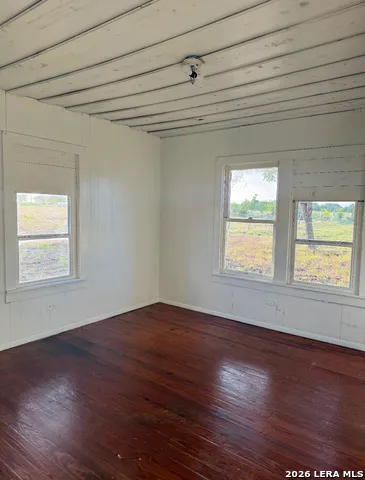 624 Berger Road Schulenburg, TX 78945
