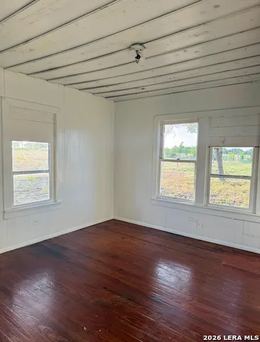 624 Berger Road Schulenburg, TX 78945