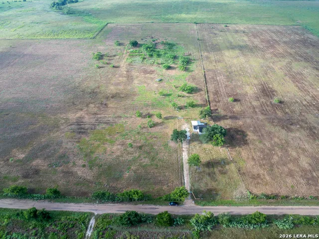 624 Berger Road Schulenburg, TX 78945
