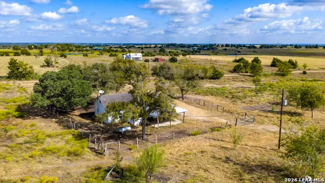 624 Berger Road Schulenburg, TX 78945
