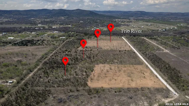100 Whitetail Way Rio Frio, TX 78879