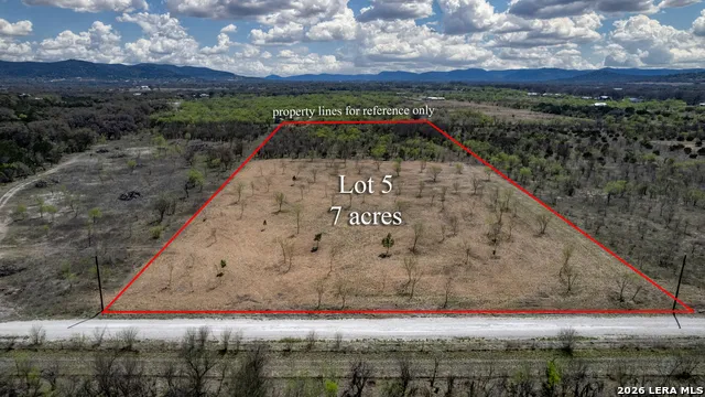 290 Whitetail Way Rio Frio, TX 78879