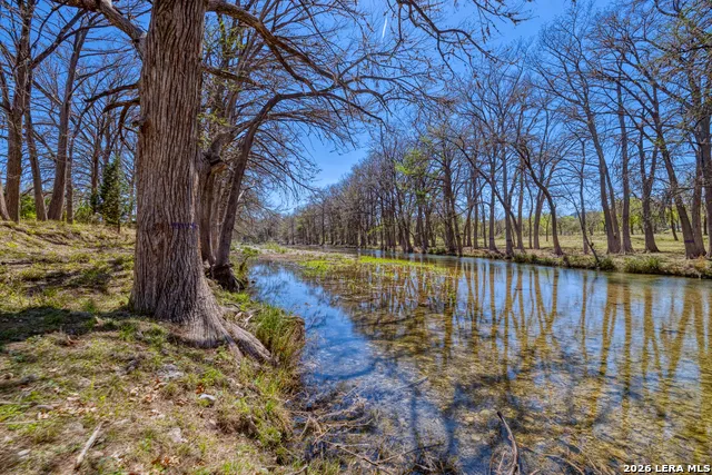 290 Whitetail Way Rio Frio, TX 78879