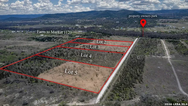 290 Whitetail Way Rio Frio, TX 78879