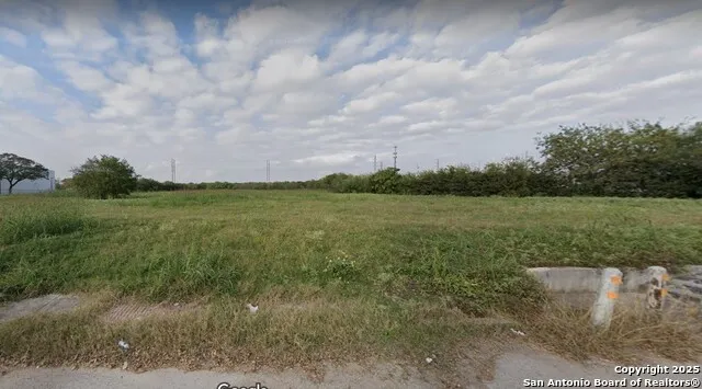 3915 Flagle San Antonio, TX 78237
