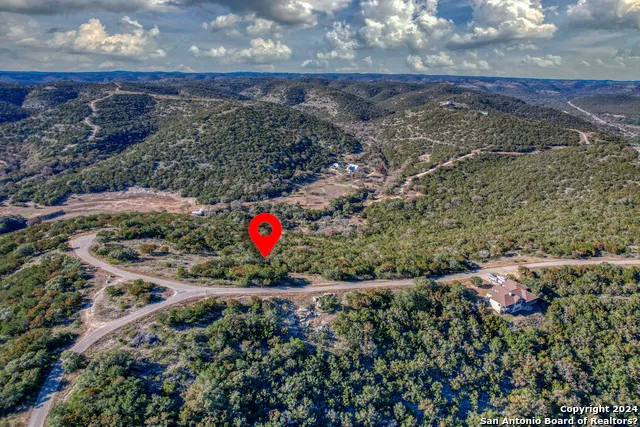 558 S Ridge Dr Concan, TX 78838