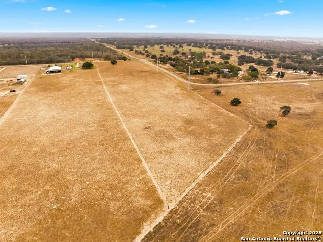 101 County Road 319 La Vernia, TX 78121