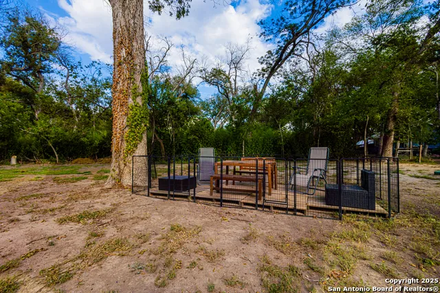 111 tabler Seguin, TX 78155