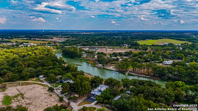 111 tabler Seguin, TX 78155
