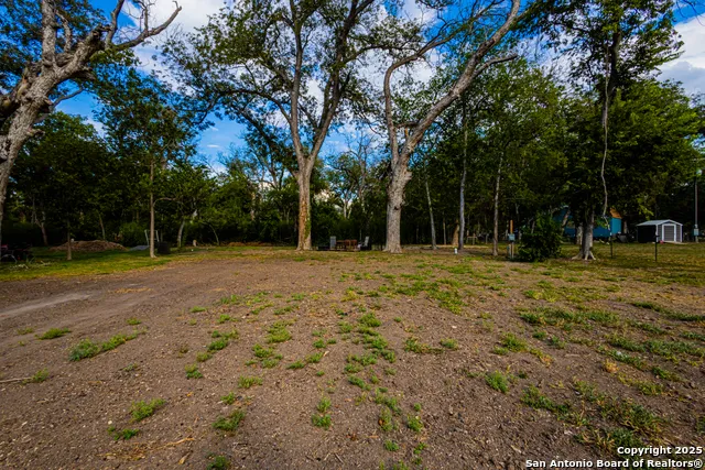 111 tabler Seguin, TX 78155