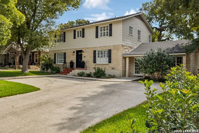 106 MORNINGSIDE DR Terrell Hills, TX 78209