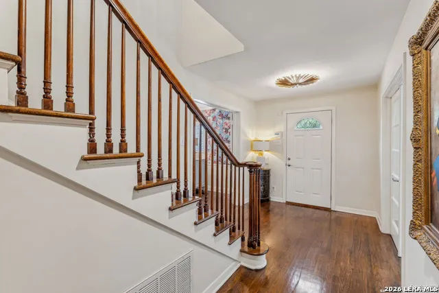 106 MORNINGSIDE DR Terrell Hills, TX 78209