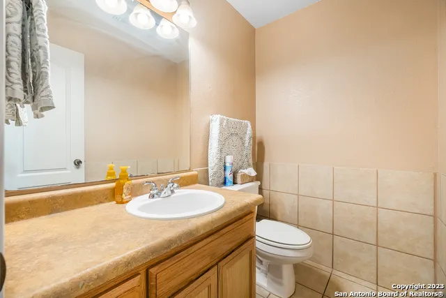 90 NINE PATCH DR Poteet, TX 78065