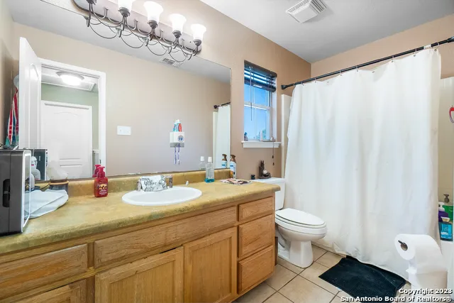 90 NINE PATCH DR Poteet, TX 78065