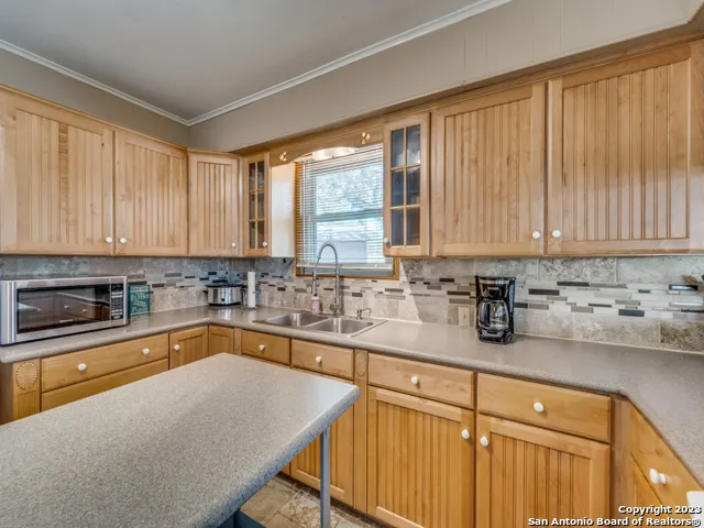1660 MCIVER Canyon Lake, TX 78133
