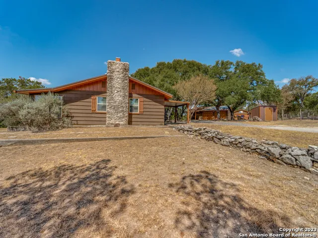 1660 MCIVER Canyon Lake, TX 78133