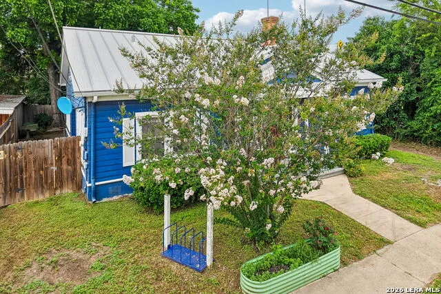 821 E QUINCY ST San Antonio, TX 78215