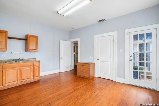 821 E QUINCY ST San Antonio, TX 78215